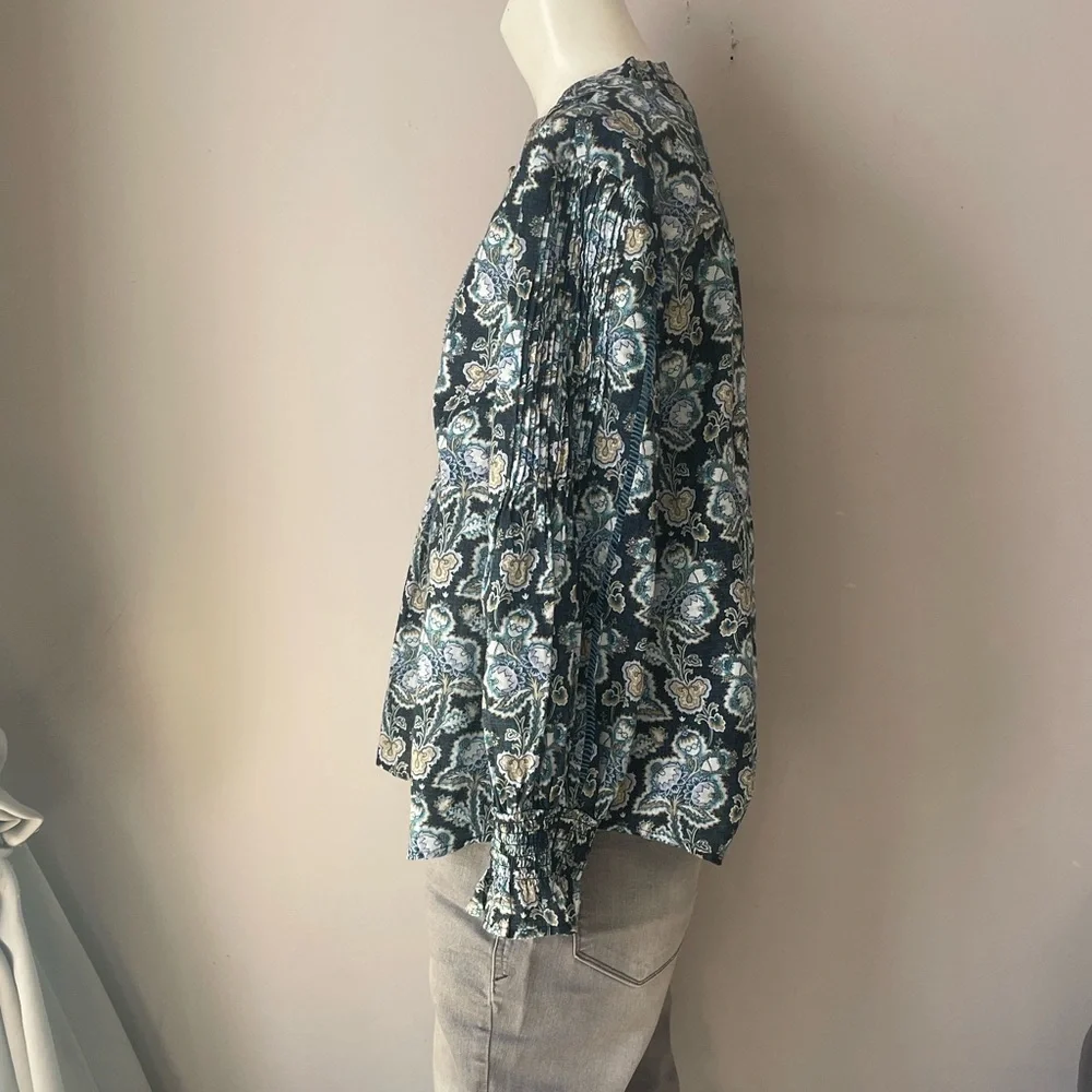 Anthropologie Ruffled Neck Puff Sleeves Floral Knitted Details Tunic Top